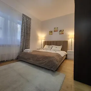 Carmen Housing Appartamento