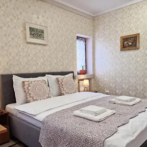 Laroka House Arty And Cosy Universitate Center Appartamento